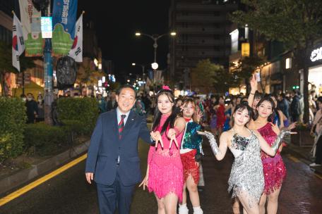 [제 57회 설악문화제] 1일차 현장스케치 : 거리 퍼레이드 1차